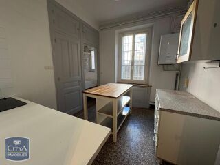  Appartement à louer 3 pièces 76 m²