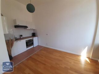  Appartement à louer 2 pièces 33 m²