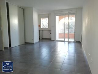  Appartement à louer 2 pièces 42 m²