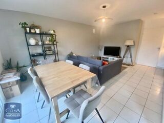  Appartement à louer 4 pièces 75 m²