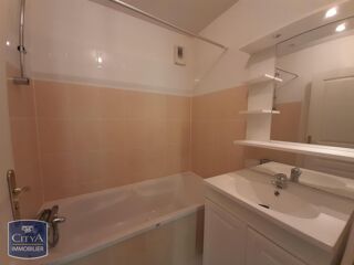 Appartement à louer 2 pièces 43 m²