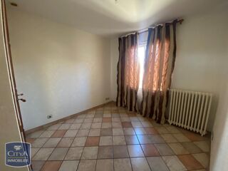  Appartement à louer 3 pièces 76 m²