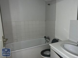  Appartement à louer 1 pièce 28 m²