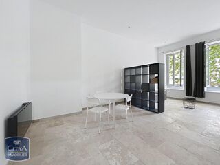  Appartement à louer 1 pièce 43 m²