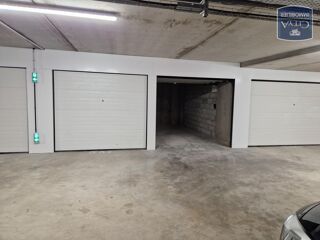  Parking / Garage � louer 