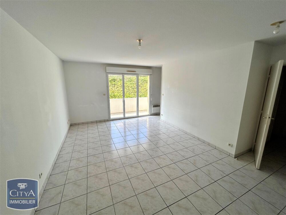 location Appartement - 2 pièce(s) - 48 m² Bressuire (79300)