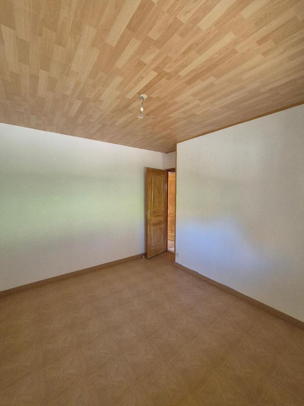 location Maison - 3 pièce(s) - 53 m² Saint-Gengoux-de-Scissé (71260)