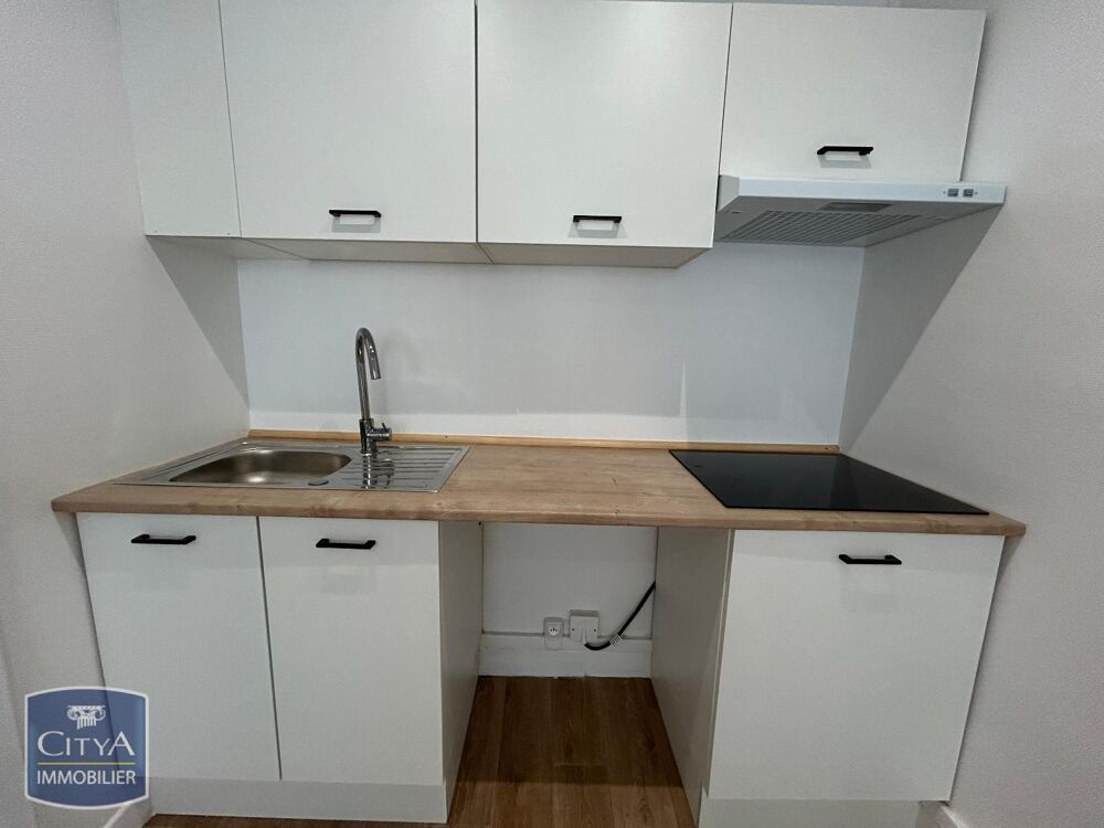 À LOUER : Appartement rénové T2 situé à Sedan, dans le d....