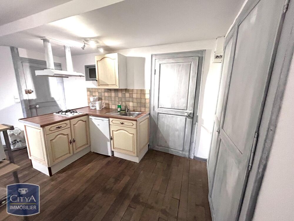À louer, appartement T2 meublé de 30 m² situé au sein d'....