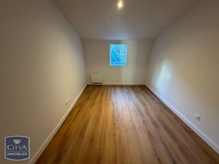  Appartement à louer 3 pièces 71 m²