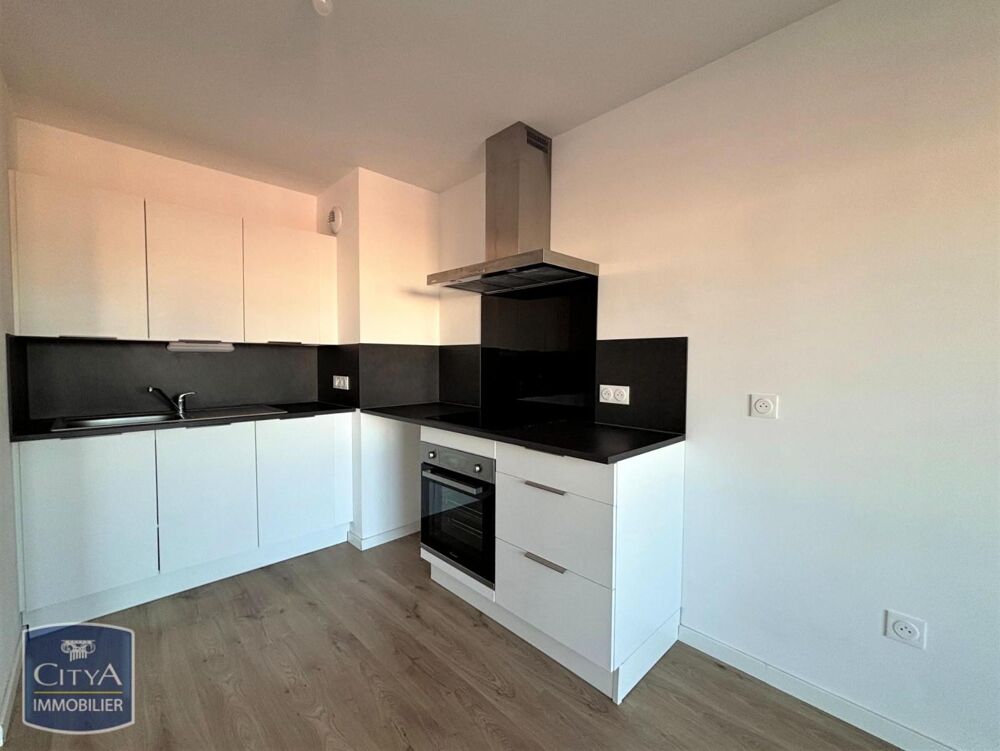 À LOUER : Découvrez cet élégant appartement de type 3, n....