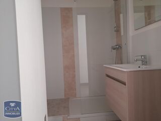 Appartement à louer 3 pièces 61 m²