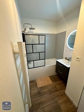  Appartement à louer 2 pièces 52 m²