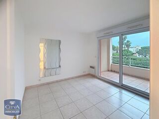 location Appartement - 3 pièce(s) - 72 m² Saint-Raphaël (83700)