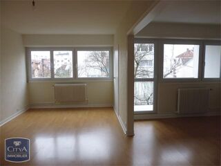  Appartement à louer 4 pièces 82 m²