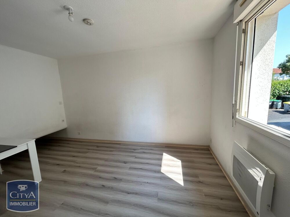 location Appartement - 1 pièce(s) - 21 m² Niort (79000)