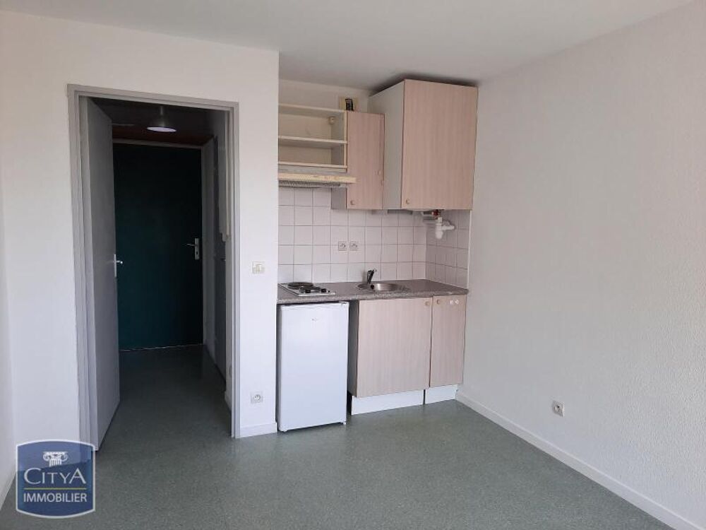 EXCLUSIVITÉ - EN BON ÉTAT GÉNÉRAL En location : à côté d....
