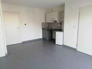  Appartement à louer 2 pièces 37 m²