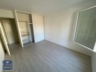  Appartement à louer 2 pièces 48 m²
