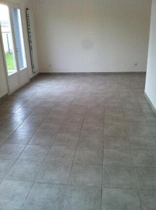  Villa à louer 4 pièces 91 m² Meyzieu