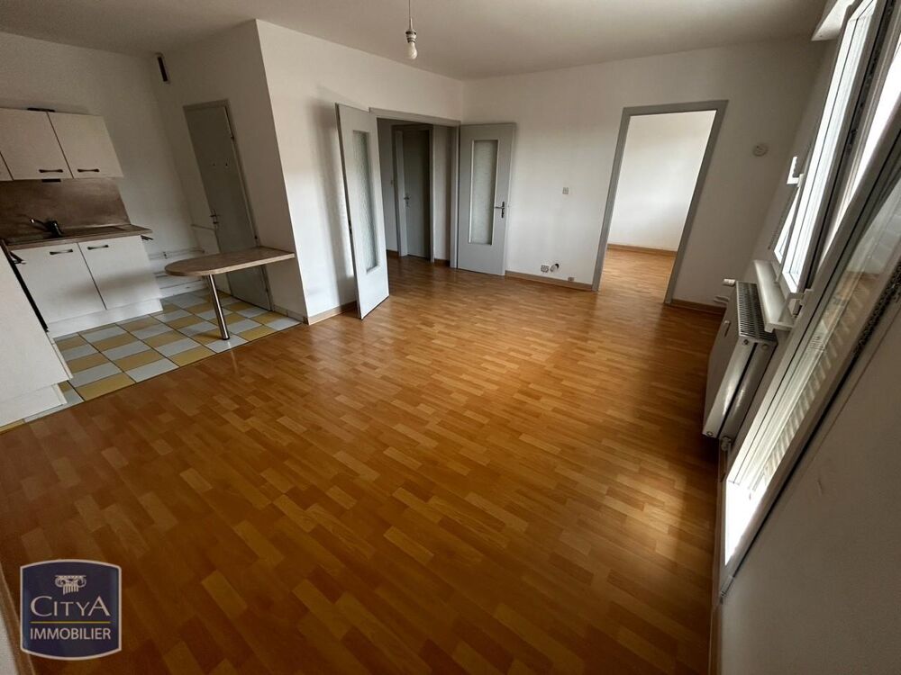 T2 lumineux de 47 m² avec grande terrasse - Rue Engelbre....