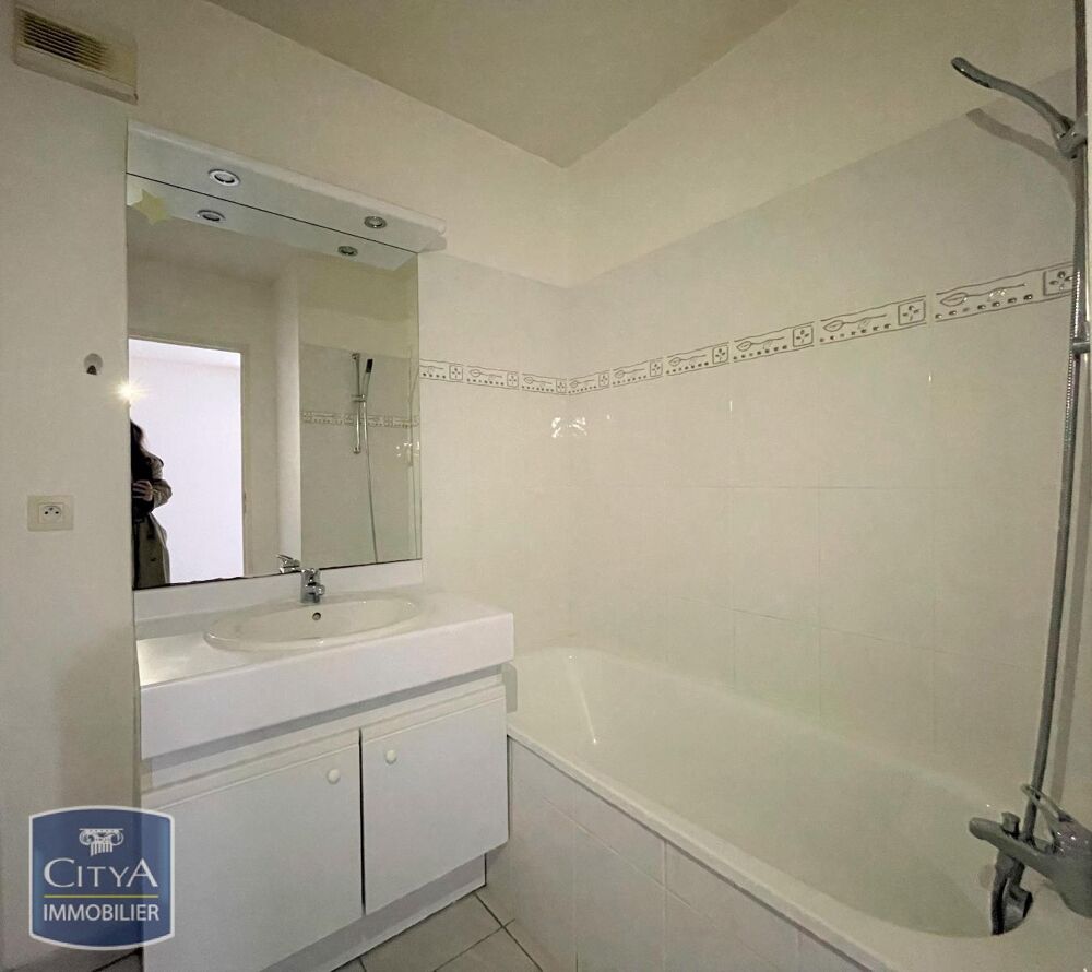 location Appartement - 2 pièce(s) - 34 m² Coutras (33230)