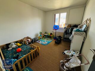  Appartement à louer 4 pièces 97 m²