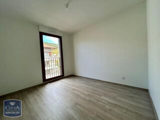  Appartement à louer 3 pièces 65 m²