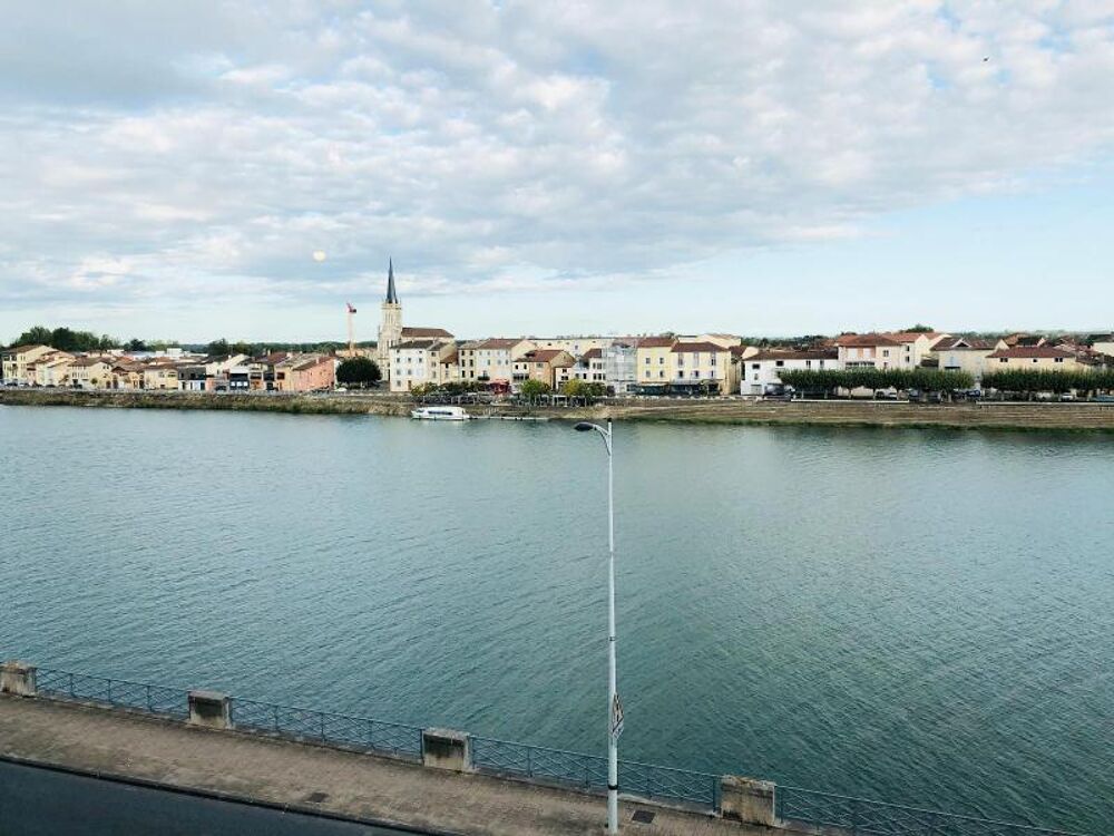 location Appartement - 3 pièce(s) - 69 m² Mâcon (71000)