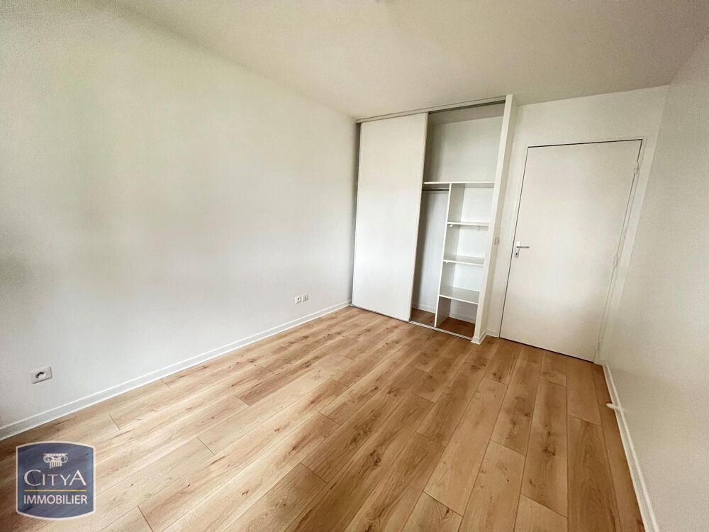 À LOUER : Appartement T2 à Vierzon, situé dans un quarti....
