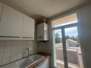  Appartement à louer 4 pièces 73 m²