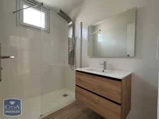  Appartement à louer 4 pièces 71 m²