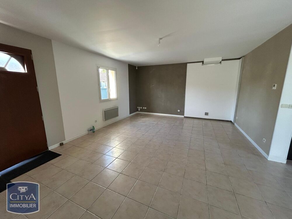 location Maison - 5 pièce(s) - 134 m² Le Coudray-Saint-Germer (60850)