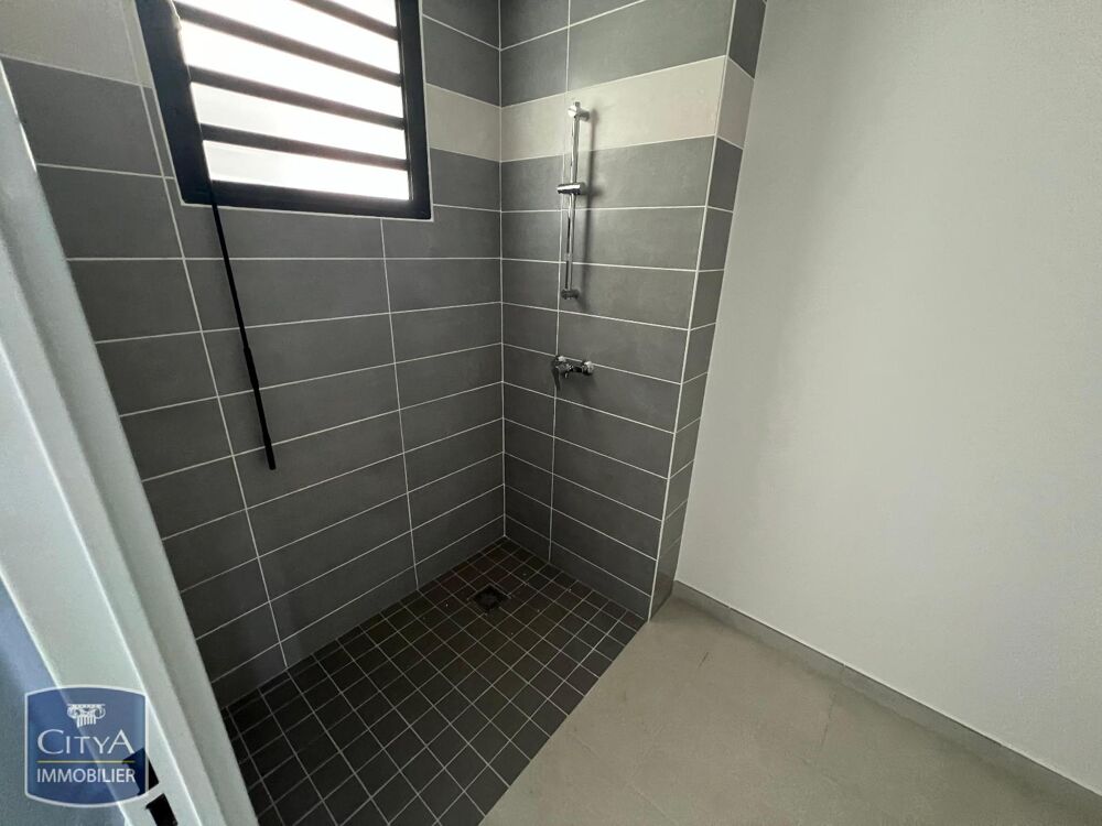 location Appartement - 1 pièce(s) - 41 m² Le Tampon (97430)