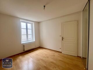  Appartement à louer 4 pièces 102 m² Riom