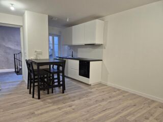  Appartement à louer 1 pièce 35 m²