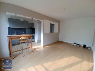  Appartement à louer 3 pièces 56 m²