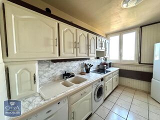  Appartement à louer 4 pièces 73 m²