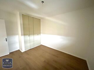  Appartement à louer 3 pièces 58 m²