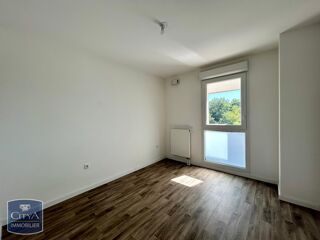 Appartement à louer 3 pièces 63 m²