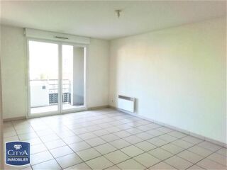  Appartement à louer 2 pièces 47 m²