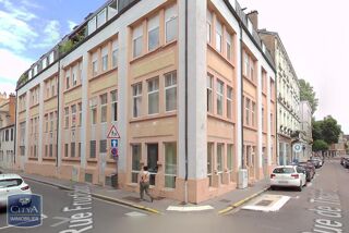  Appartement à louer 3 pièces 55 m²