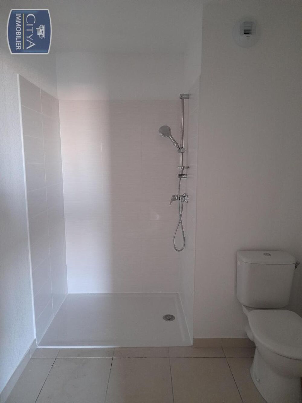 location Appartement - 2 pièce(s) - 42 m² Marseillan (34340)