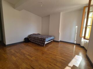  Appartement à louer 3 pièces 78 m²