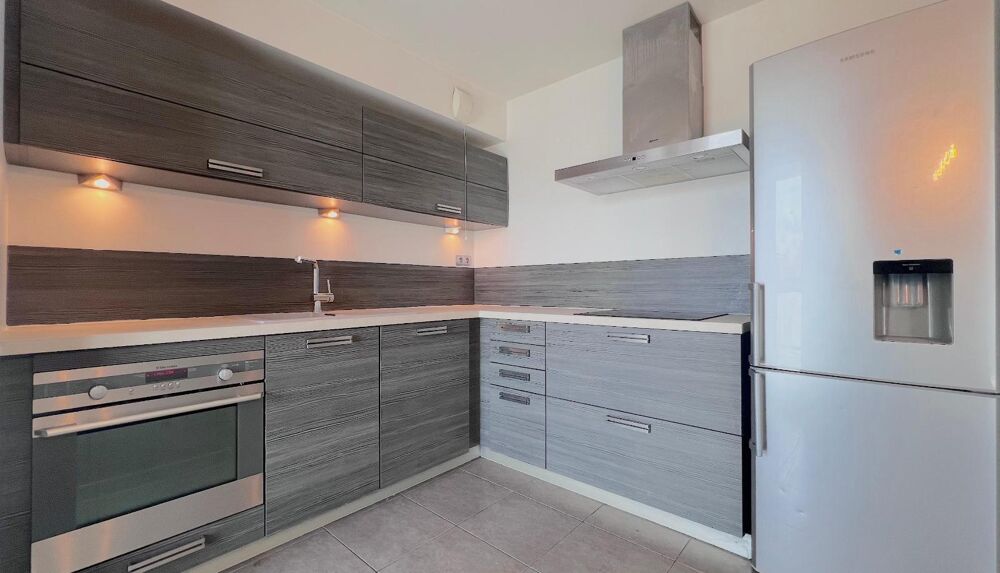 vente Appartement - 4 pièce(s) - 81 m² Décines-Charpieu (69150)