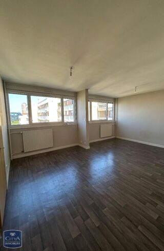  Appartement à louer 1 pièce 37 m²