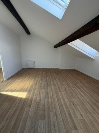  Appartement à louer 2 pièces 34 m²