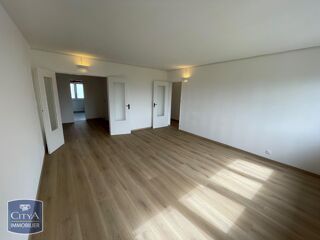  Appartement à louer 3 pièces 89 m²
