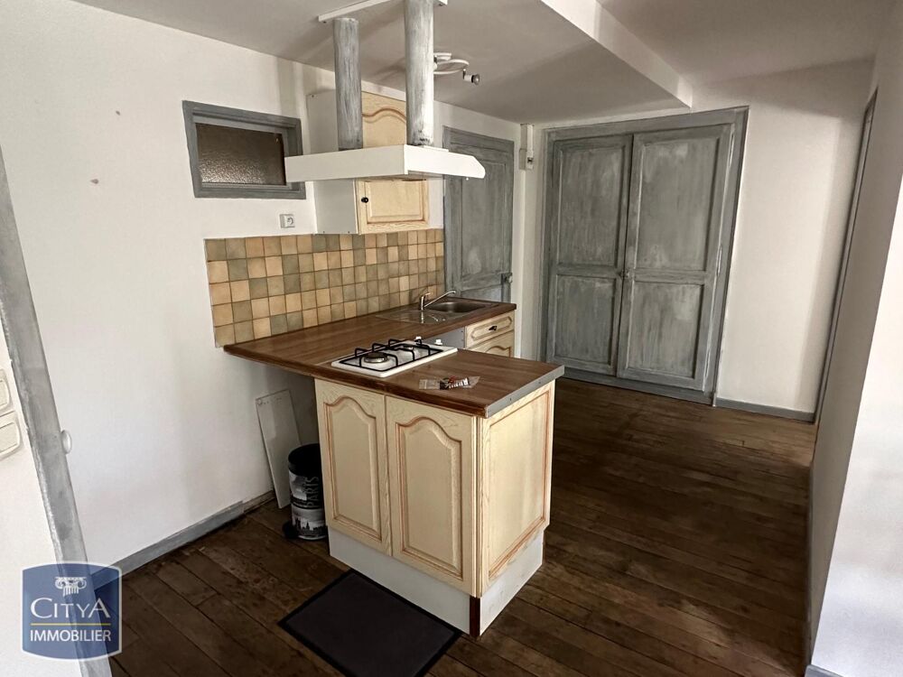 À louer, appartement T2 meublé de 30 m² situé au sein d'....