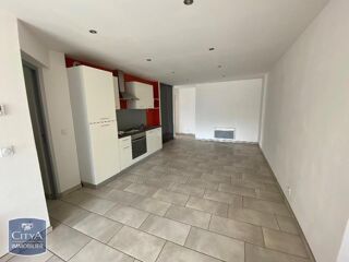  Appartement à louer 3 pièces 79 m²